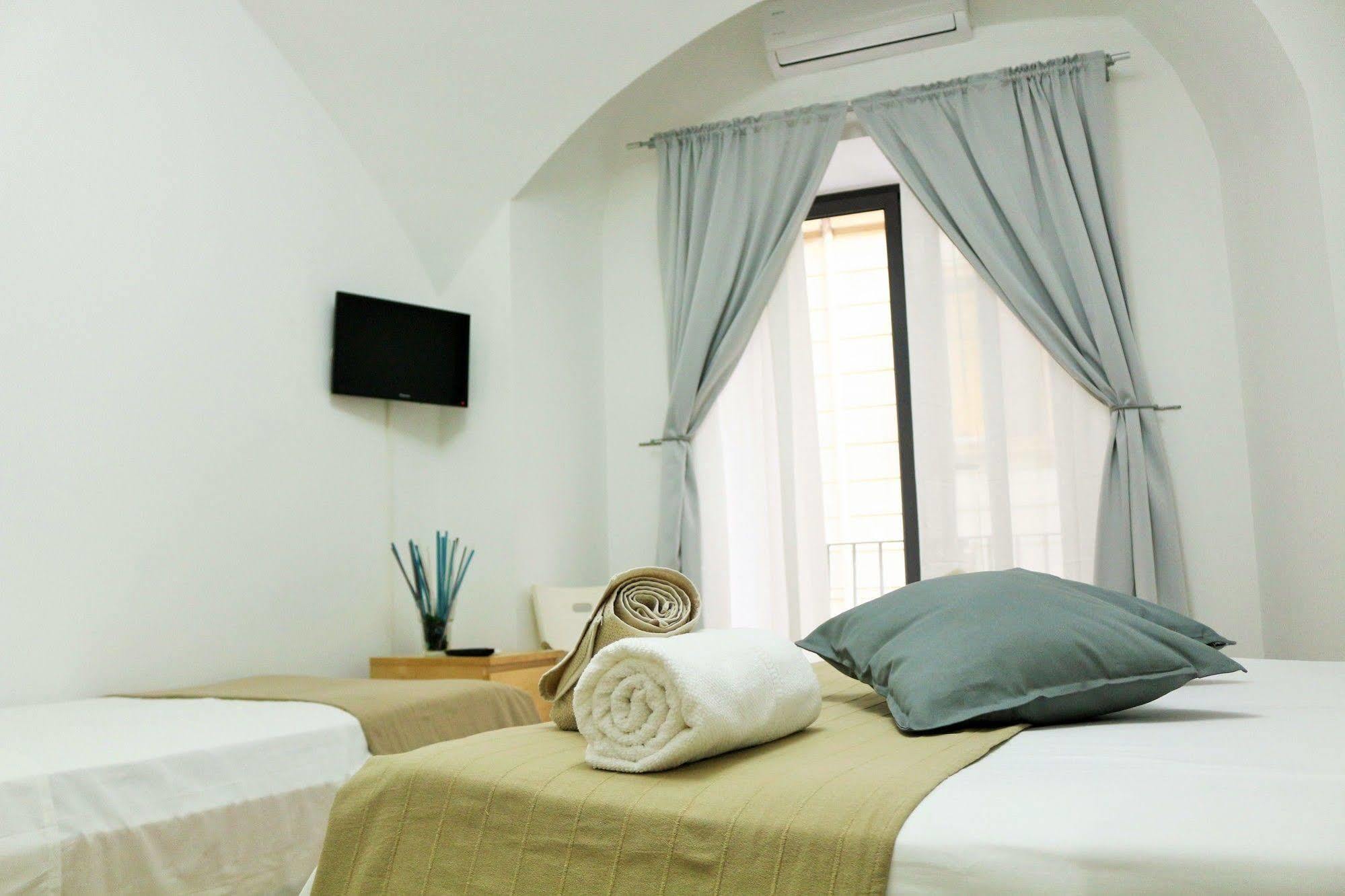 ナポリ メゾン ドゥ ラ ルア Bed & Breakfast エクステリア 写真